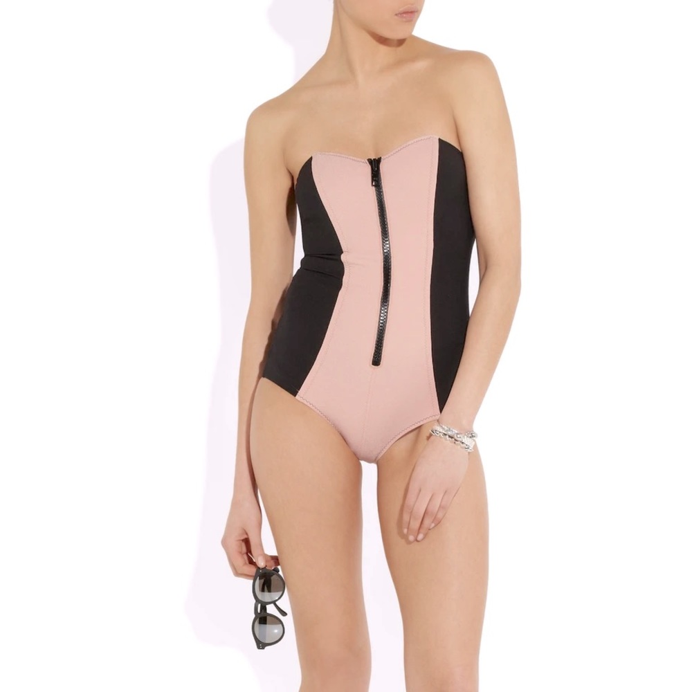 LISA MARIE FERNANDEZ
Leigh Maillot swimsuit